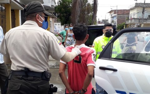 Detenidos. La Policía detuvo ayer a uno de los sospechosos del saqueo a la vivienda de una enfermera en el cantón Daule.