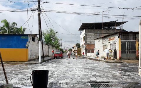 Tarea. Los vecinos quieren que estas acciones se repitan en el resto de ciudadelas del cantón.
