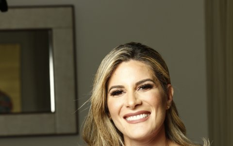 Entre sus deseos está trabajar nuevamente con su esposo, Carlos Luis Andrade.