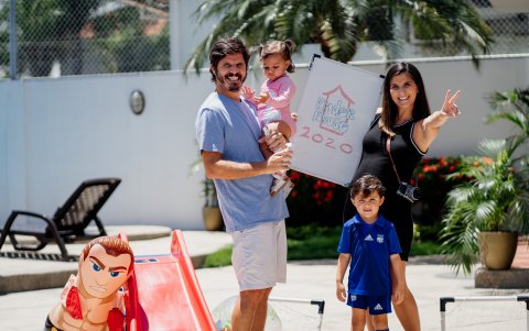 Aquí los padres también son los profesores de la kinder house.
