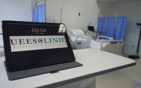 La clínica comenzó a funcionar la semana pasada. Por ahora atiende a colaboradores y a alumnos de la UEES.