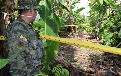 La fuerza pública está vigilando el sitio para evitar posibles daños a la salud de los habitantes.