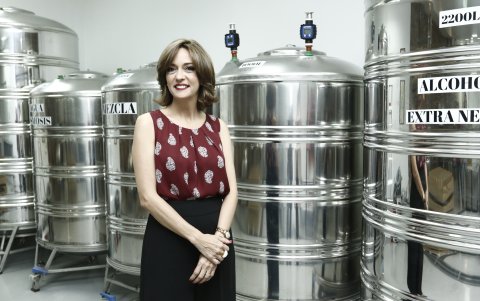 Sonia Maria Crespo pese a que está en casa, continúa exportando su gin al mundo.