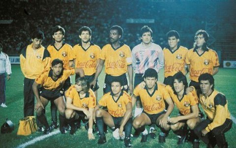 El Barcelona vicecampeón de América en 1990.