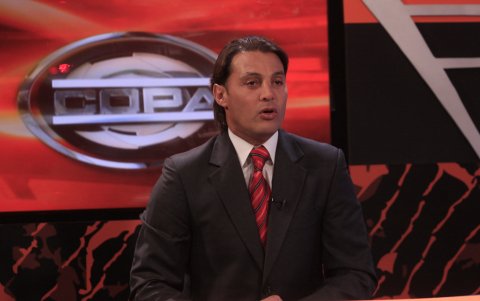 Carlos Alfaro Moreno conoce que la decisión de ponerle fin al programa llegó desde México.