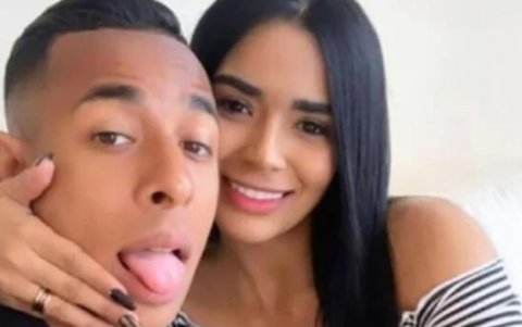 Sebastián Villa cuando estaba junto a Daniela Cortés.