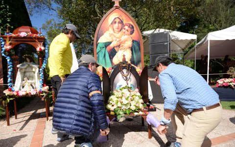 Fervor. En Quito también cada año se han realizado una serie de actos en este día. 





11   de mayo   de 2019

KARINA DEFAS 

Agencia (ag-expreso ag-extra ag-quito)