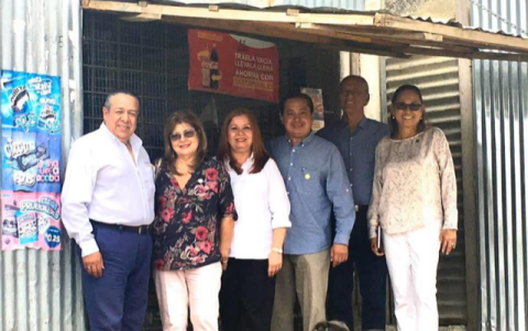 Entre sus obras consta la entrega de microcréditos para el  fomento de emprendimientos.