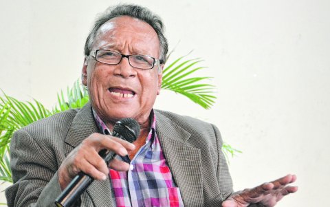 El autor suele ubicar sus obras en el Puerto Principal.