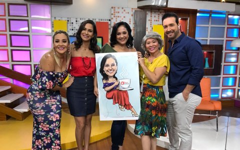 Durante su participación en 'El club de la mañana' con Cynthia Naveda, Magacha Manzano, Sandra Pareja y Marcelo Cornejo.