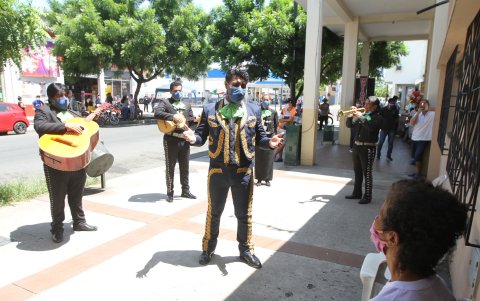 Los requerimientos de serenatas de mariachi para este Día de la Madre son pocos.