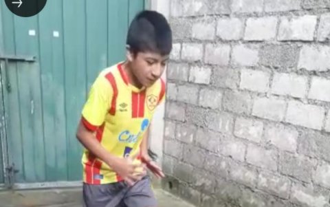 Las casas son lugares de entrenamientos improvisados para no perder ritmo.