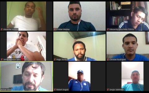 Los entrenadores de Emelec en una sesión de trabajo por zoom.