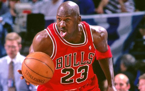 Michael Jordan, quien para muchos ha sido el mejor basquetbolista de todos los tiempos.