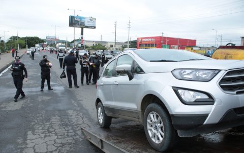 Varios conductores se vieron afectados tras el operativo de control de placas y salvoconductos.
