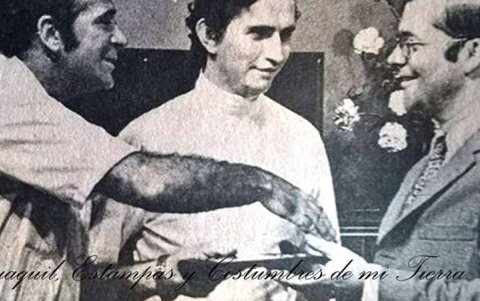 Alberto junto a Alfonso Espinosa de los Monteros y el fallecido Bernard Fougeres, fundadores de Ecuavisa.