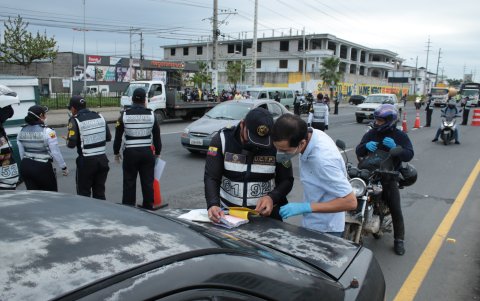 Al menos 20 conductores fueron sancionados porque la placa de su carro no aplicaba para el día de circulación.