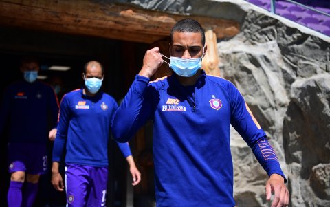 Los suplenes tenían que portar mascarillas de manera obligatoria.