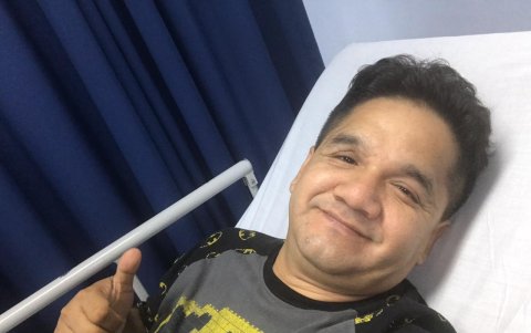 Hace algunos meses estuvo enfermo por la reacción a un medicamento.