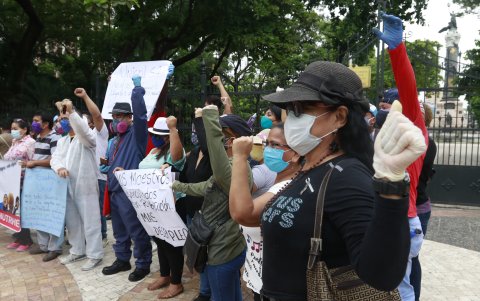 Durante esta semana los maestros han realizado protestas en diferentes puntos del país.