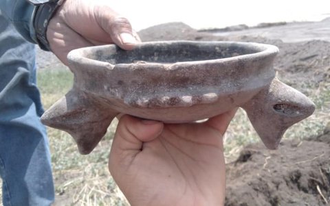 Detalles de uno de los ceramios hallados en las obras del aeropuerto.