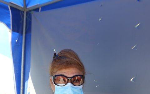 Leonor de León se acercó a la unidad móvil para presentar su queja, ella es afectada.