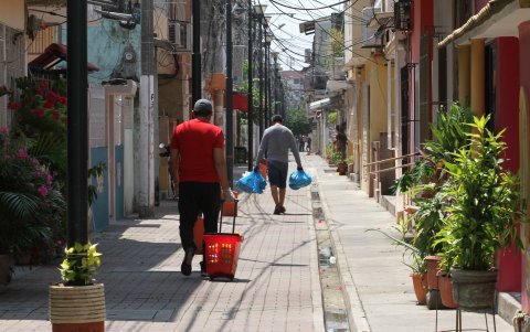 En la transformación, los expertos sugieren tomar en cuenta los pequeños negocios de cada barrio, ya que fueron estos los que fomentaron el abastecimiento comercial, alimentario e industrial.