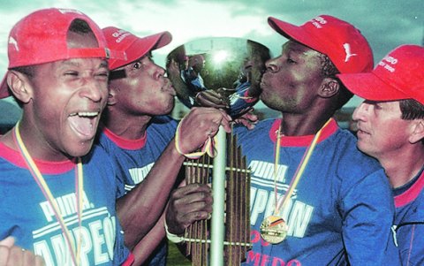 Cuando Olmedo se coronó en 2000, hubo 10 equipos.