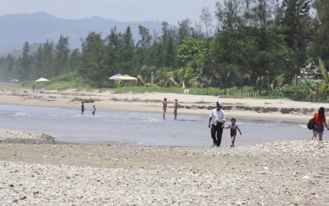Archivo. En Olón, los habitantes añoran caminar con libertad como hasta hace 70 días lo hacían y se observa en la gráfica.