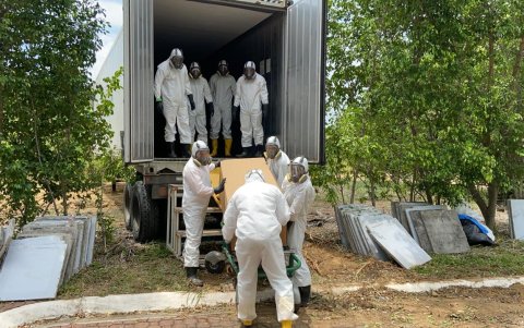 Los cadáveres por identificar pasan por tres pasos de verificación.