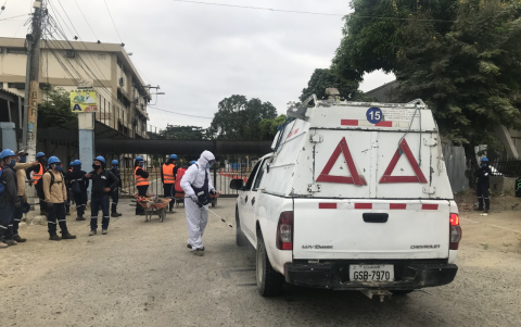 A las instalaciones solo ingresa personal que trabaja en las obras de construcción, bajo estrictas normas de bioseguridad.