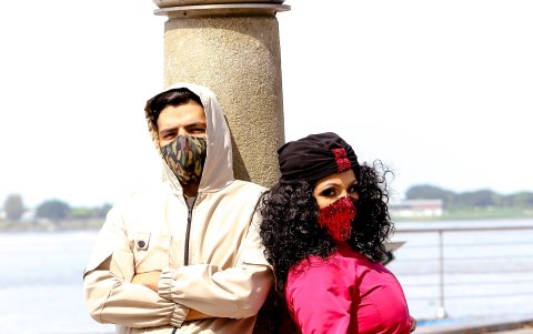 Lila es hija del también artista, Daniel Flores.