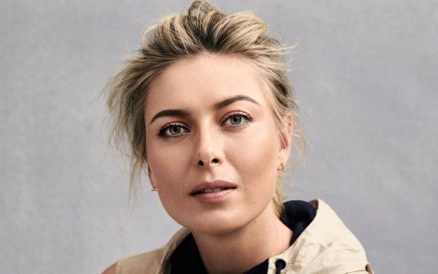 María Sharapova, extenista que sigue siendo el centro de atención por otras actividades.