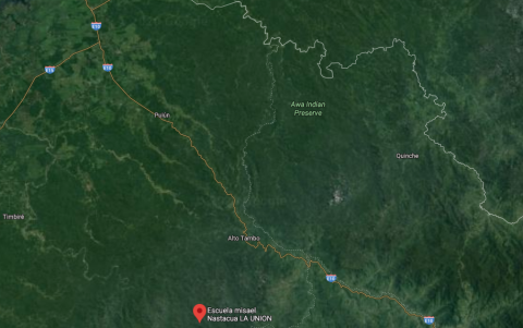 Vista satelital de la escuela Misael Nastacua. Arriba la frontera con Colombia.