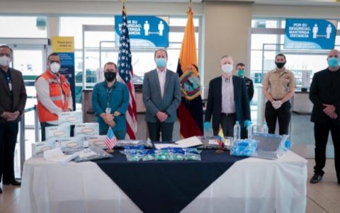 El viernes la Embajada de Estados Unidos entregó equipos a la Dirección de Aviación Civil.