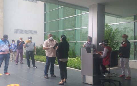 Reclamos. Los pasajeron lamentan que apenas les hayan recomedado llamar a sus aerolíneas para que les indiquen cuándo pueden realizar sus viajes.