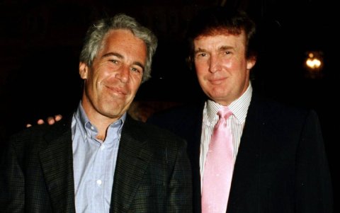 Jeffrey Epstein junto a Donald Trump.