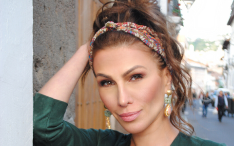 Diana Aboujian,
actriz