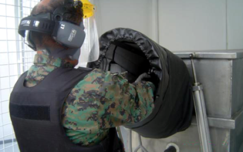 Los permisos de tenencia y porte de armas son otorgados por los Centros y Subcentros de control de armas de Fuerzas Armadas.