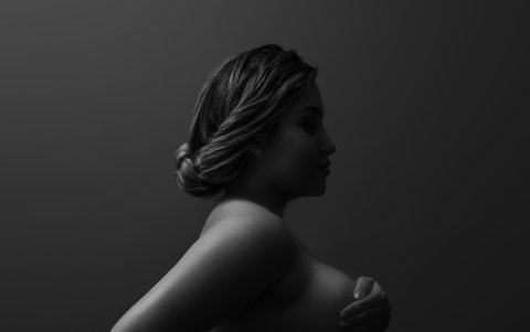 Se atrevió a desnudarse.