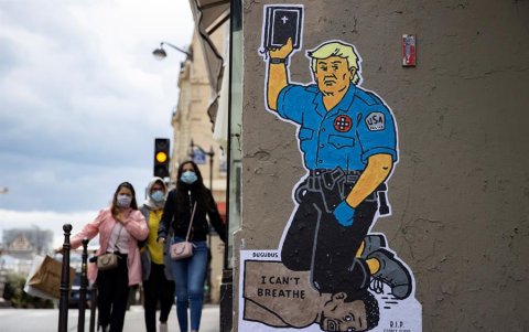 París, Francia. Un mural firmado por el artista 