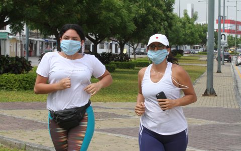 Sugerencia. Los expertos consultados recomiendas hacer ejercicio durante 15 minutos al día.