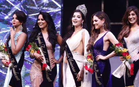 Con Dayanara Peralta y Daniela Cepeda en la elección de Miss Ecuador 2017