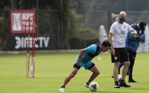 Miguel Ángel Ramírez no se sacó la mascarilla durante todo el entrenamiento