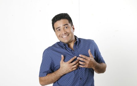 El presentador y reportero de 'En contacto'.