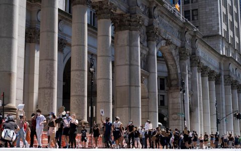 Marcha en Nueva York para conmemorar la liberación de esclavos en EE.UU.