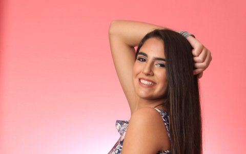 Carla Bruno, hija de la bailarina y presentadora.