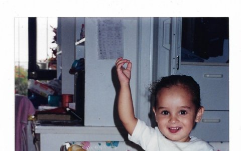 María Clara Ambrosini a los dos años.