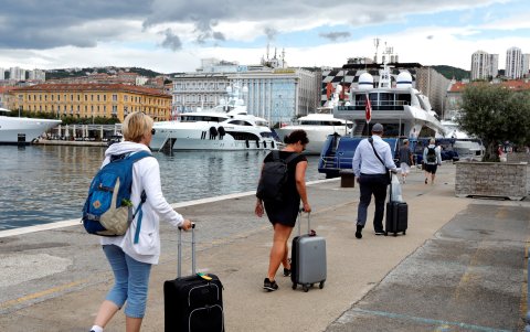 RIJEKA. Turistas europeos arriban hasta este puerto de Croacia, tras la reapertura de ciertas fronteras entre los países del viejo continente.