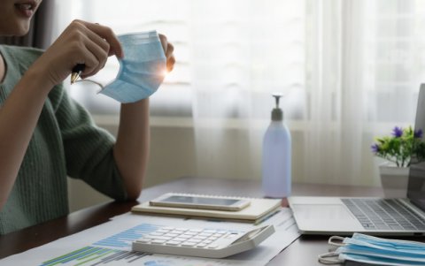 Los trabajadores deben respetar las normas de bioseguridad en su entorno.